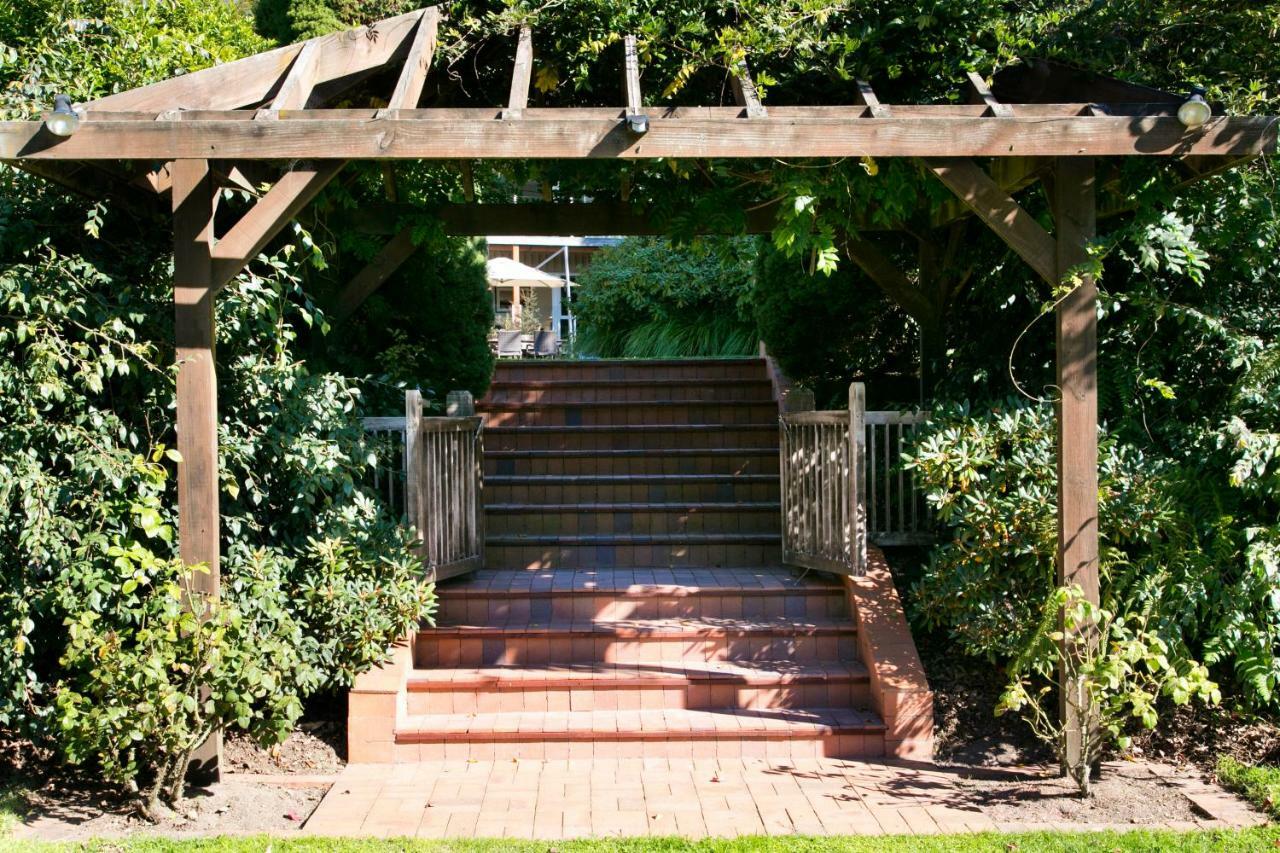 Centennial House Taupo Villa Luaran gambar